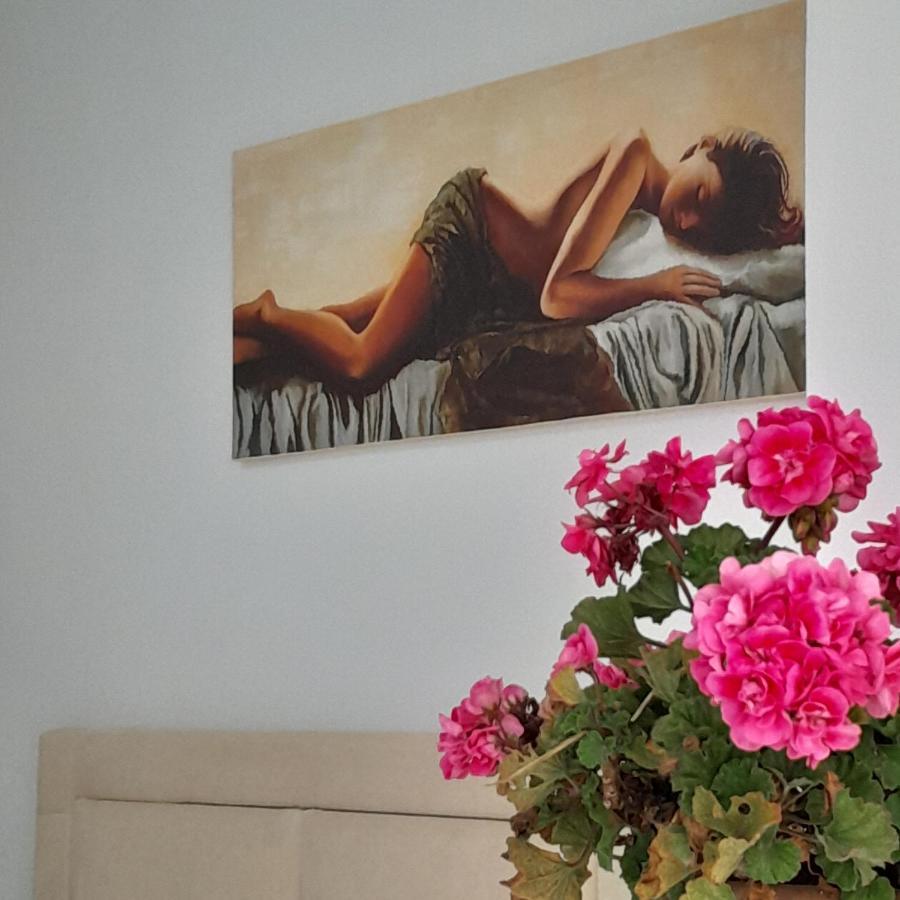 Denni’s Home Sarandë Eksteriør bilde